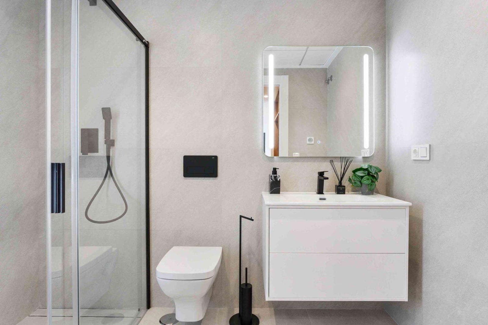 3 bedroom Villa for sale in Rojales with pool - € 549,000 (Ref: 9386542)