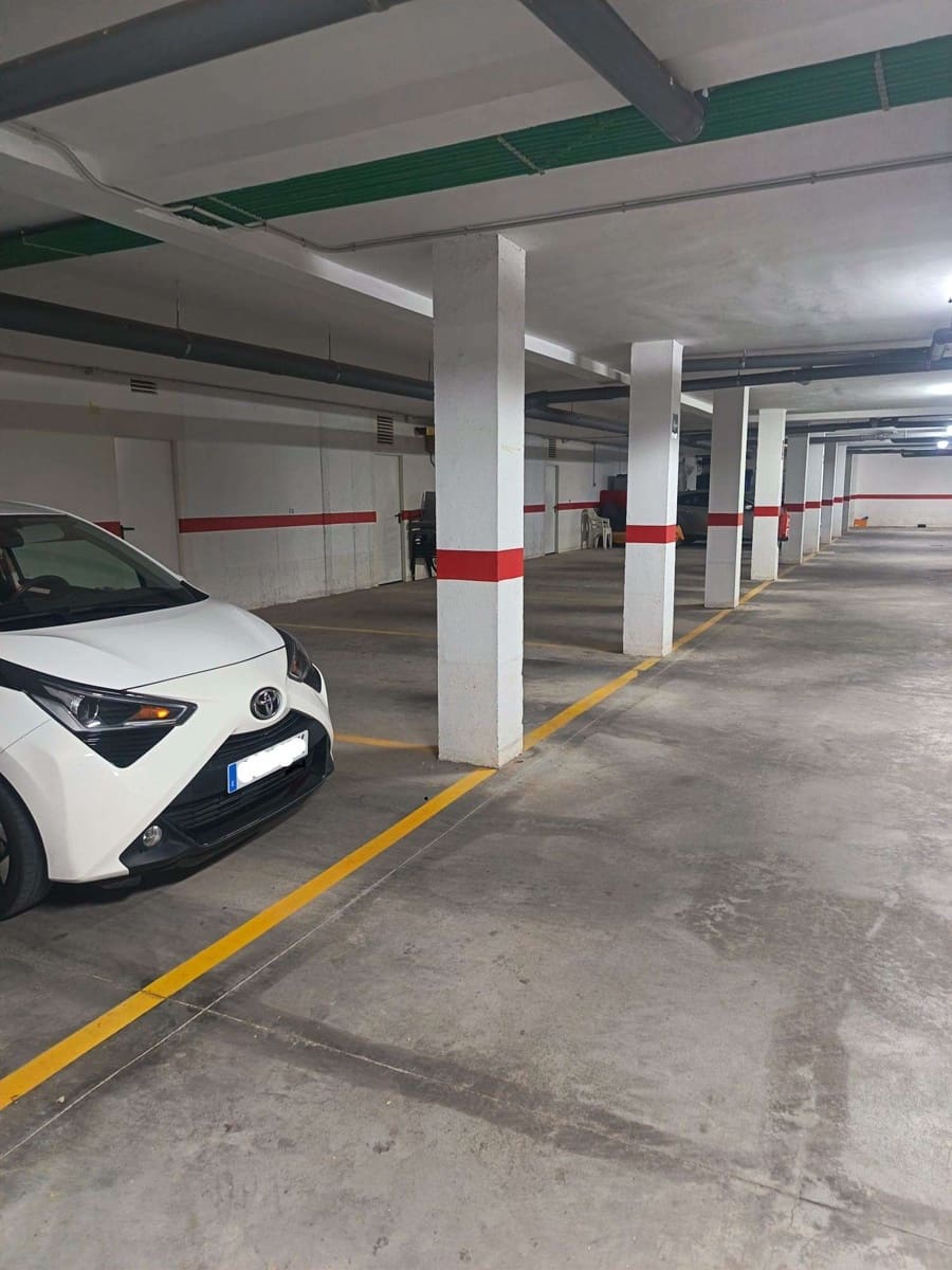 2 bedroom Apartment for sale in Villamartin with pool garage - € 179,999 (Ref: 9388180)