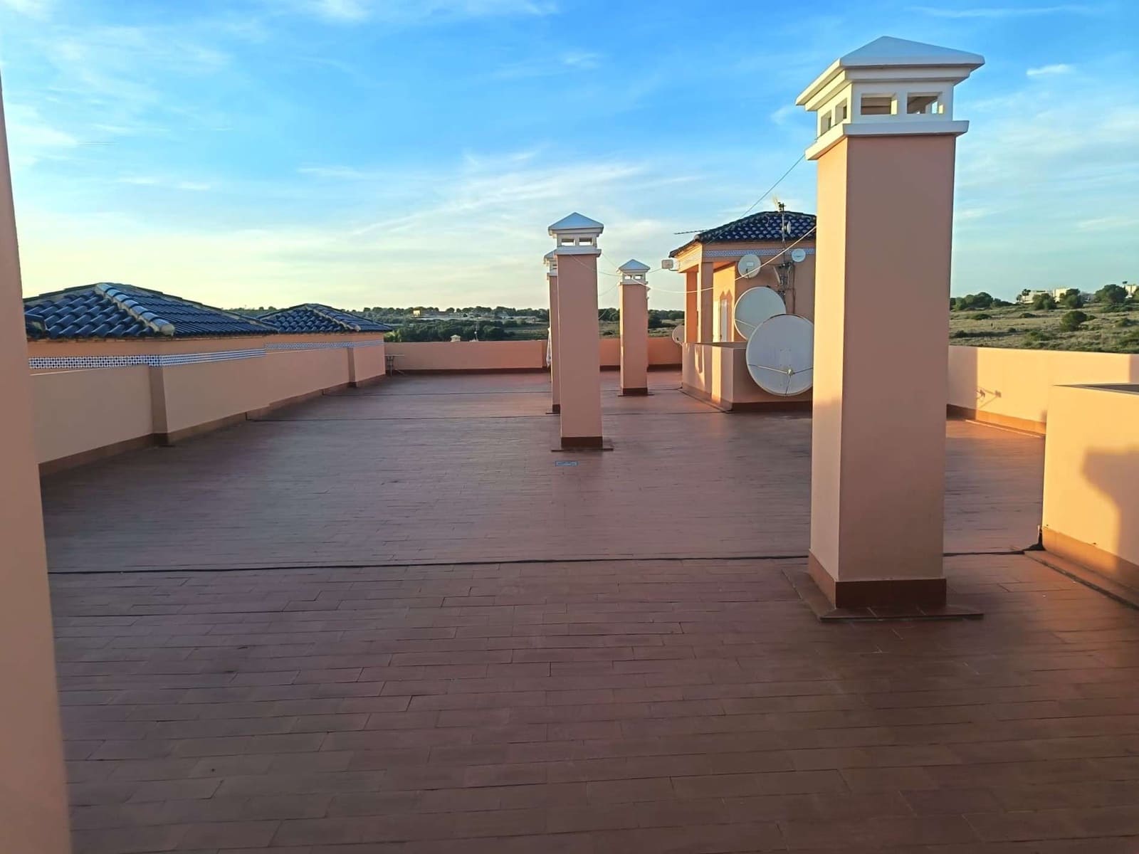 2 bedroom Apartment for sale in Villamartin with pool garage - € 179,999 (Ref: 9388180)