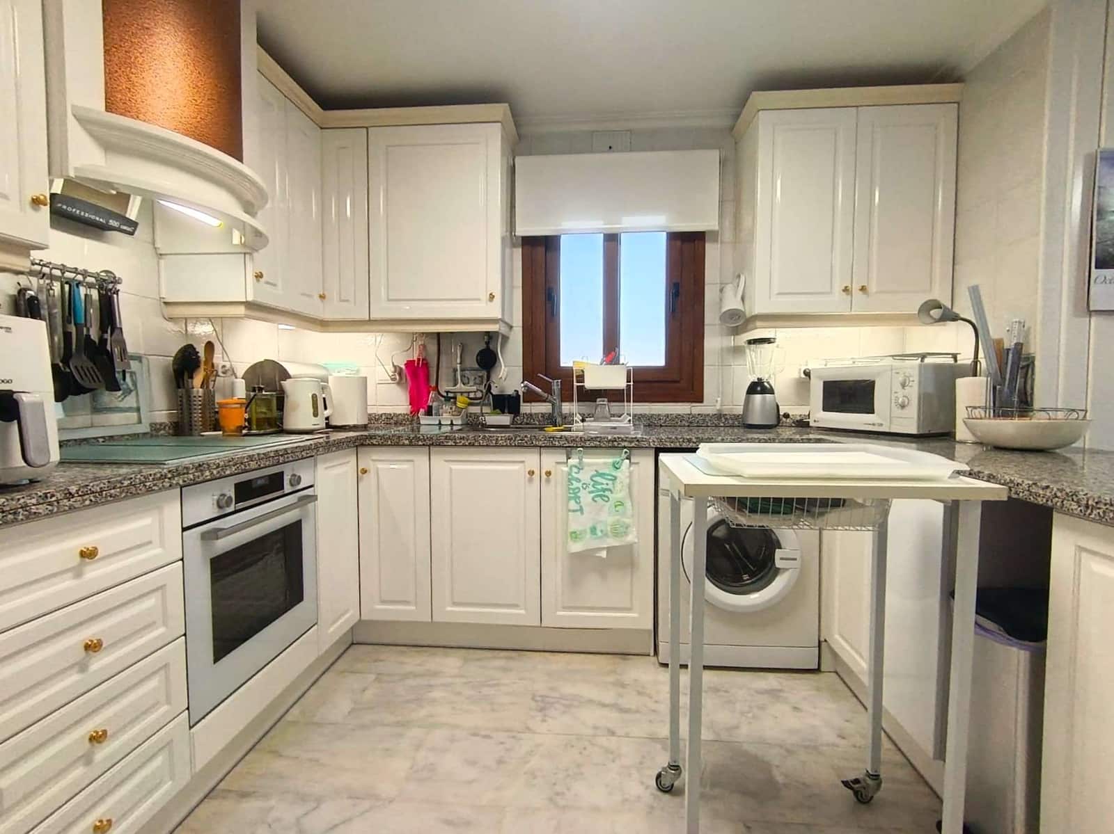 2 bedroom Apartment for sale in Villamartin with pool garage - € 179,999 (Ref: 9388180)