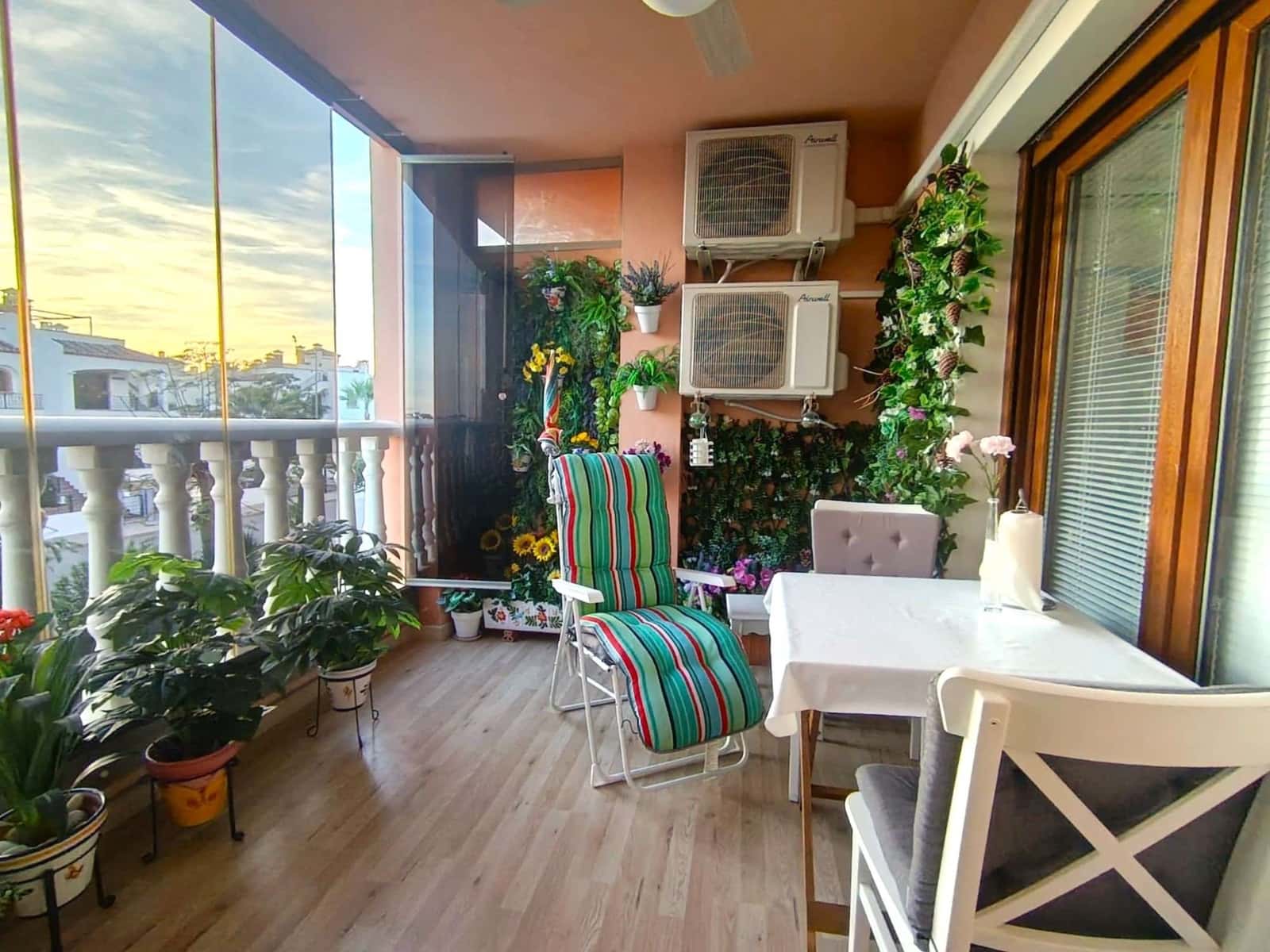 2 chambre Appartement à vendre à Villamartin avec piscine garage - 179 999 € (Ref: 9388180)