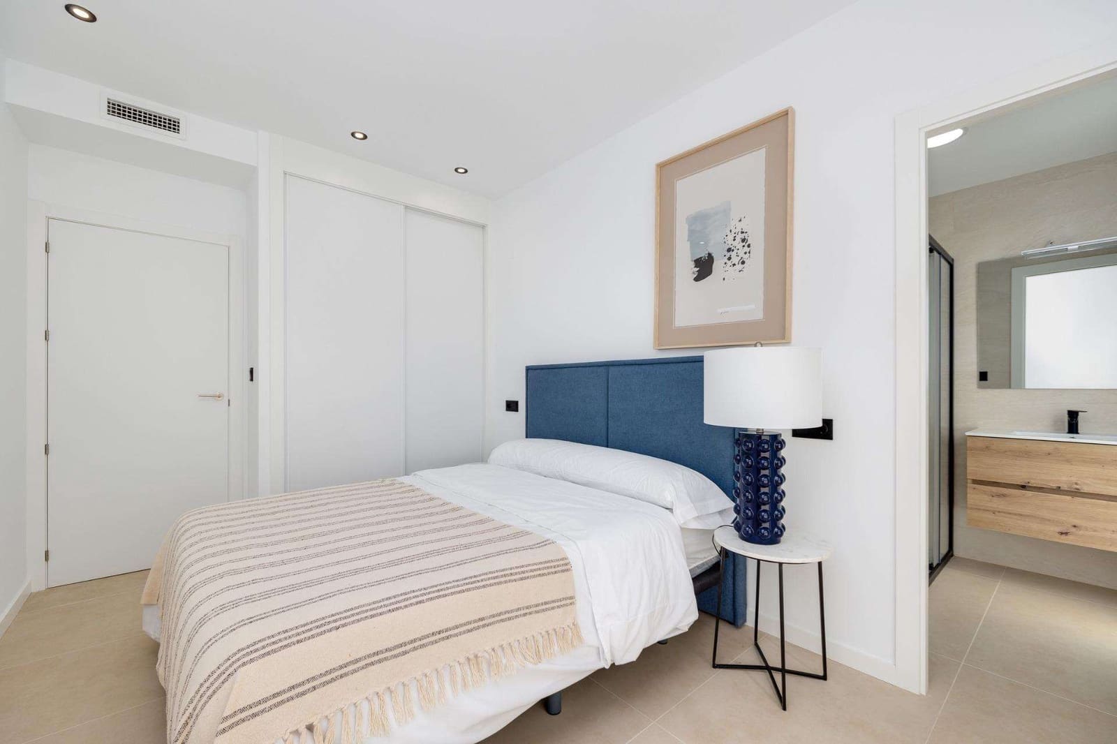 3 bedroom Villa for sale in Los Alcazares with pool - € 695,000 (Ref: 9388674)