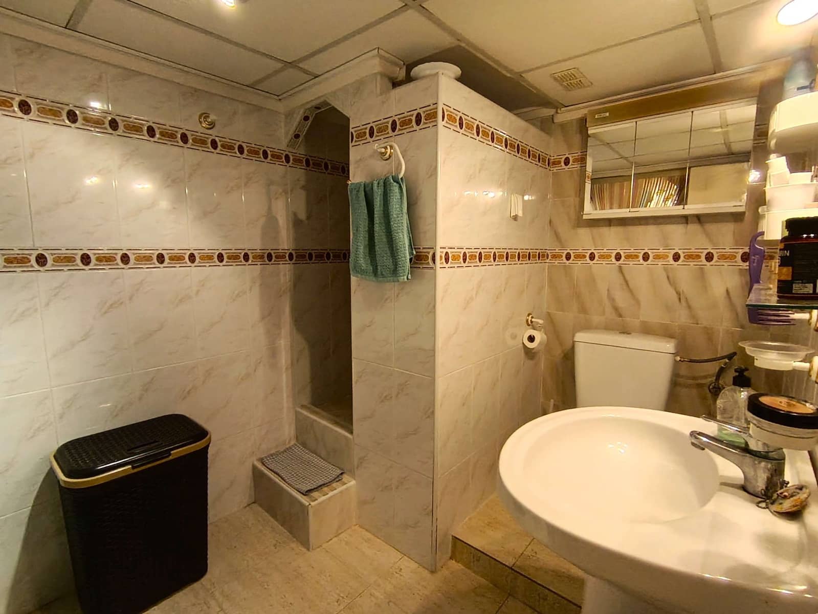 2 makuuhuone Huoneisto myytävänä paikassa Torrevieja mukana uima-altaan - 149 995 € (Ref: 9421541)