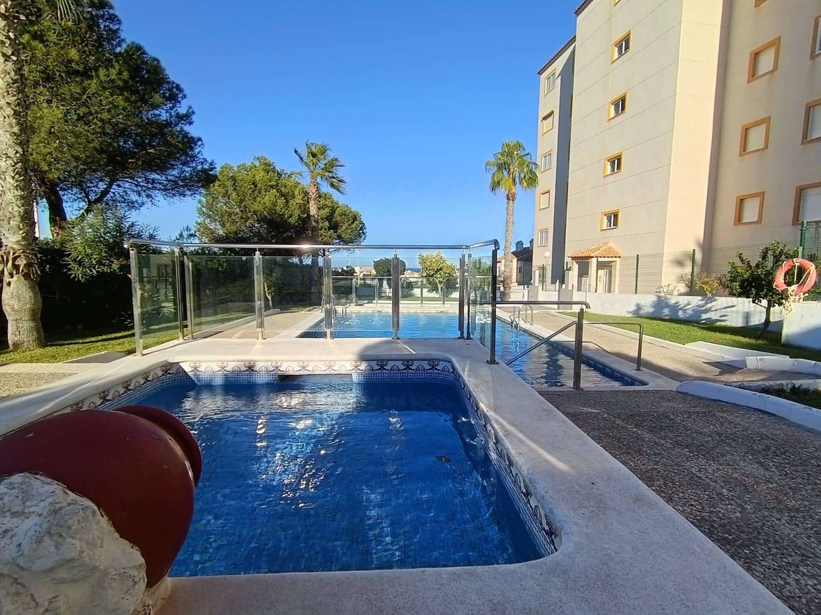 2 makuuhuone Huoneisto myytävänä paikassa Torrevieja mukana uima-altaan - 149 995 € (Ref: 9421541)