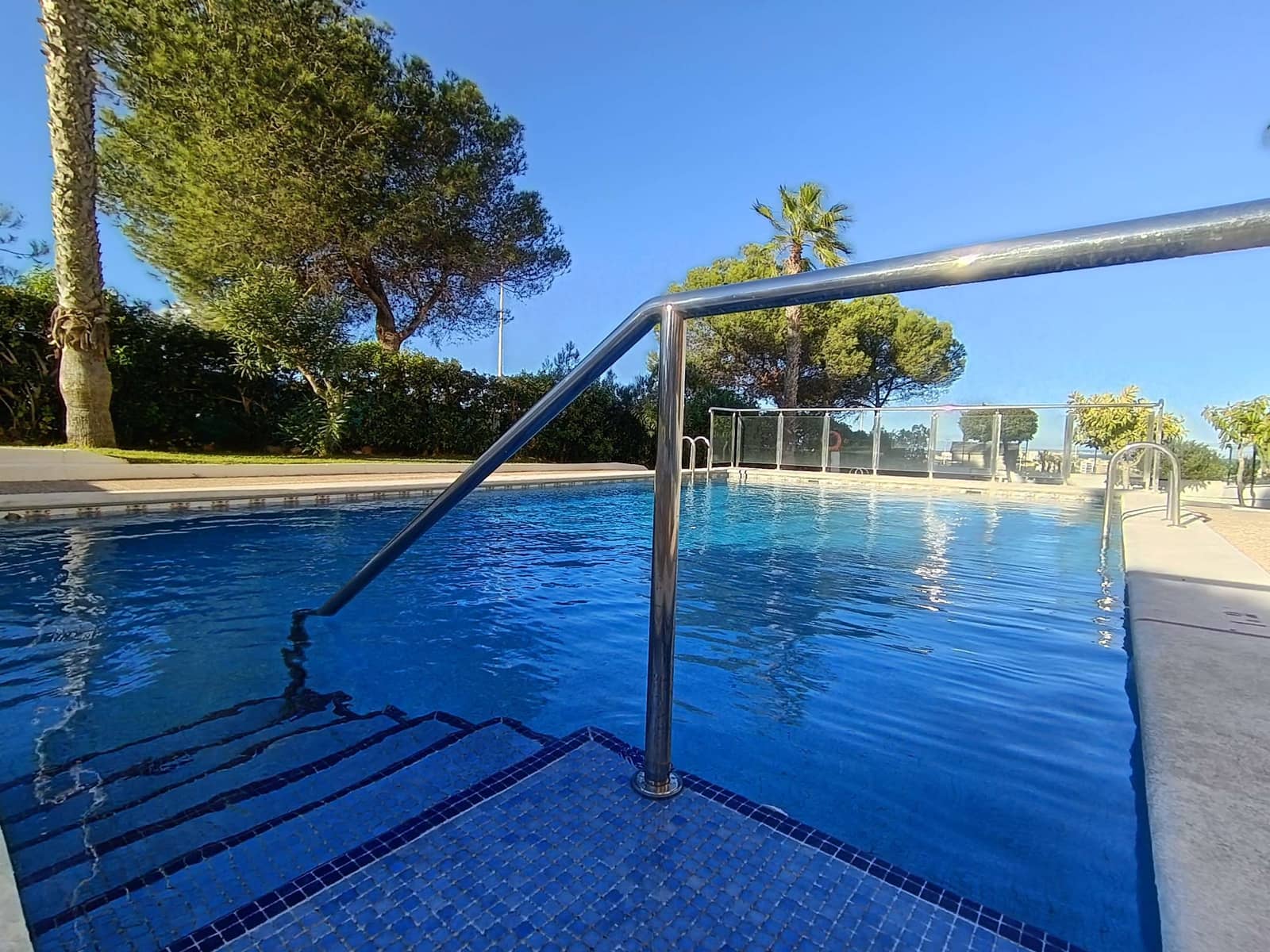 2 makuuhuone Huoneisto myytävänä paikassa Torrevieja mukana uima-altaan - 149 995 € (Ref: 9421541)