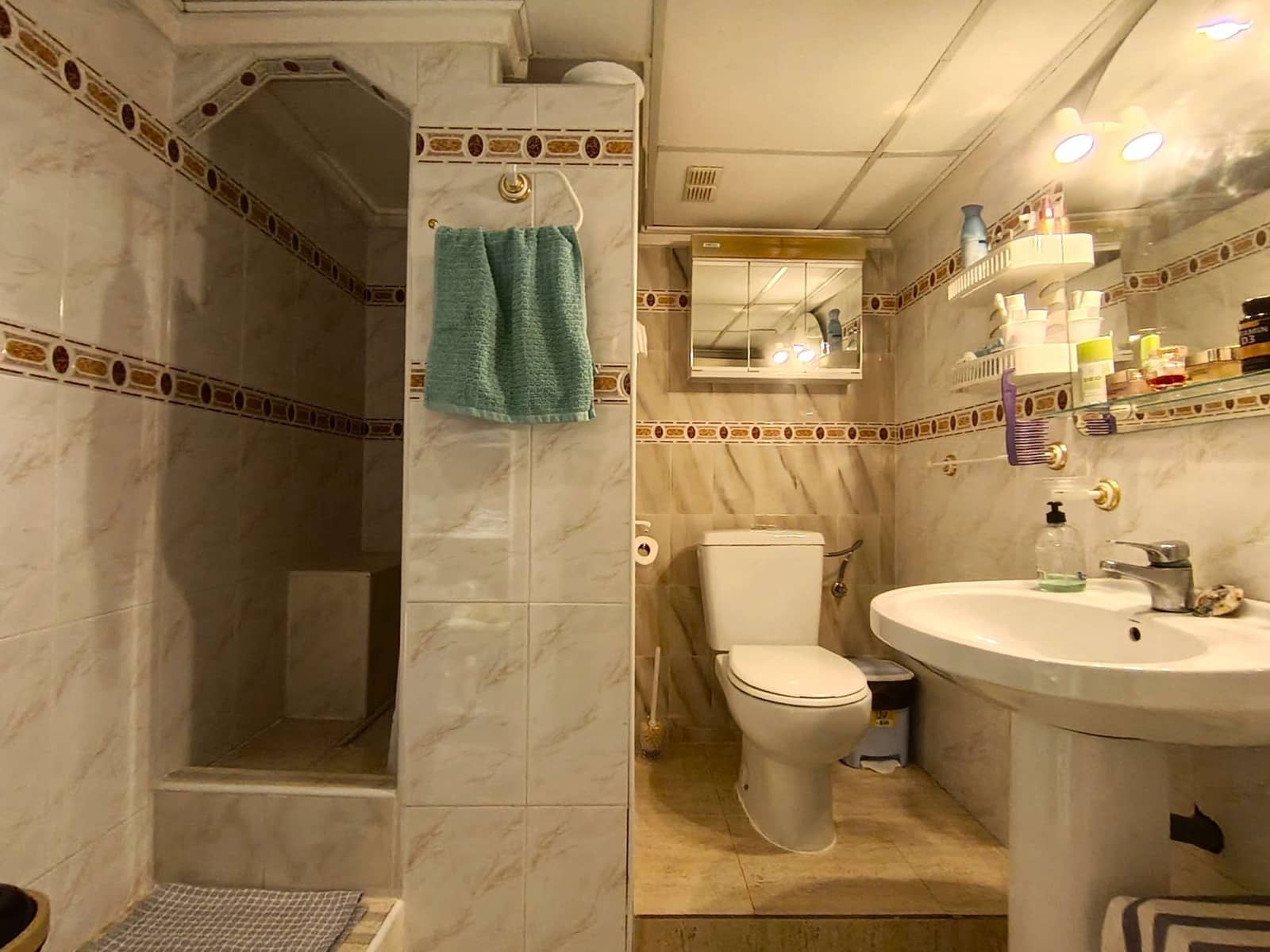 2 bedroom Apartment for sale in Torrevieja with pool - € 149,995 (Ref: 9421541)