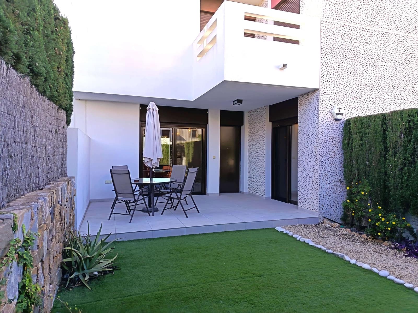 2 bedroom Apartment for sale in Algorfa with pool garage - € 245,000 (Ref: 9428140)