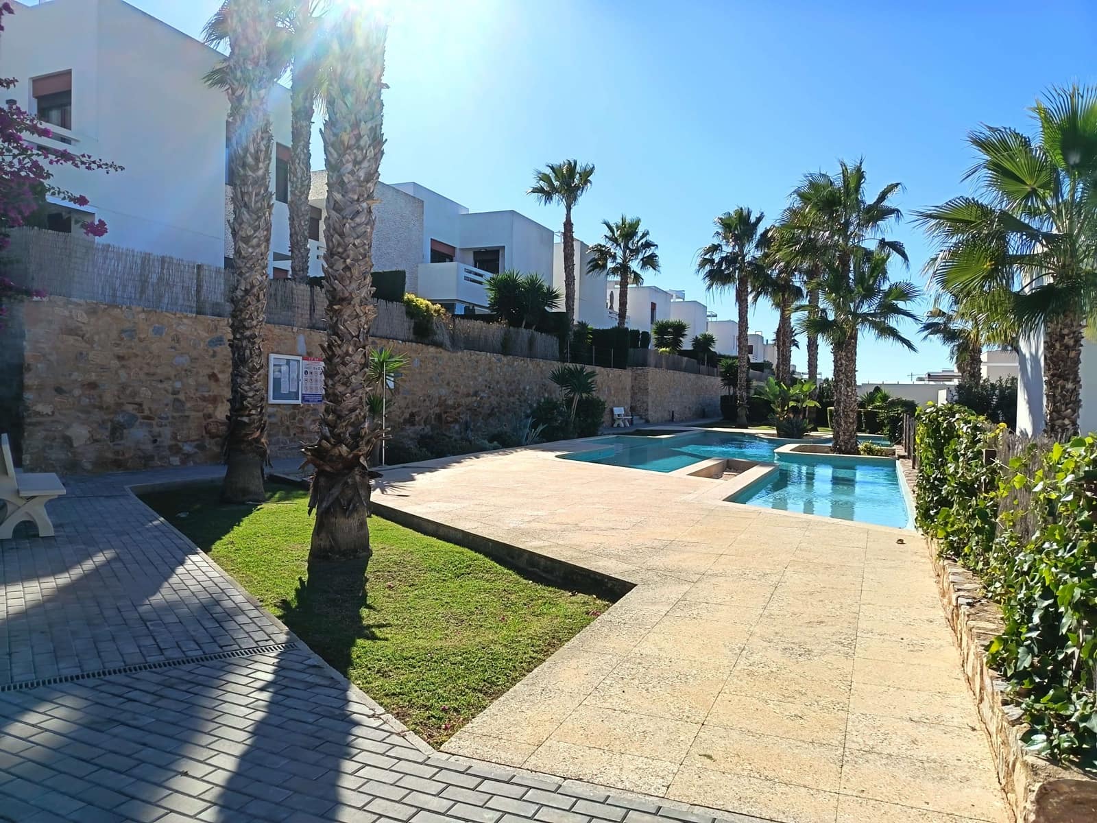 2 bedroom Apartment for sale in Algorfa with pool garage - € 245,000 (Ref: 9428140)