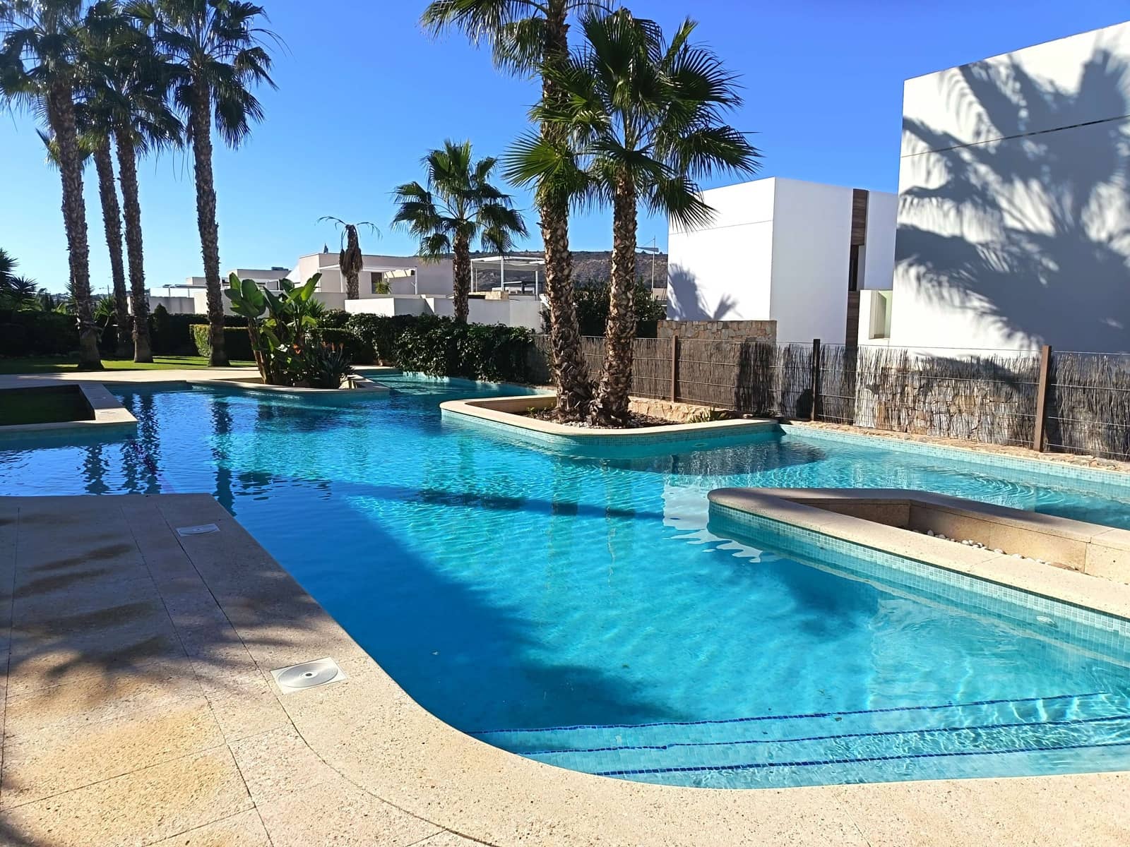 2 bedroom Apartment for sale in Algorfa with pool garage - € 245,000 (Ref: 9428140)