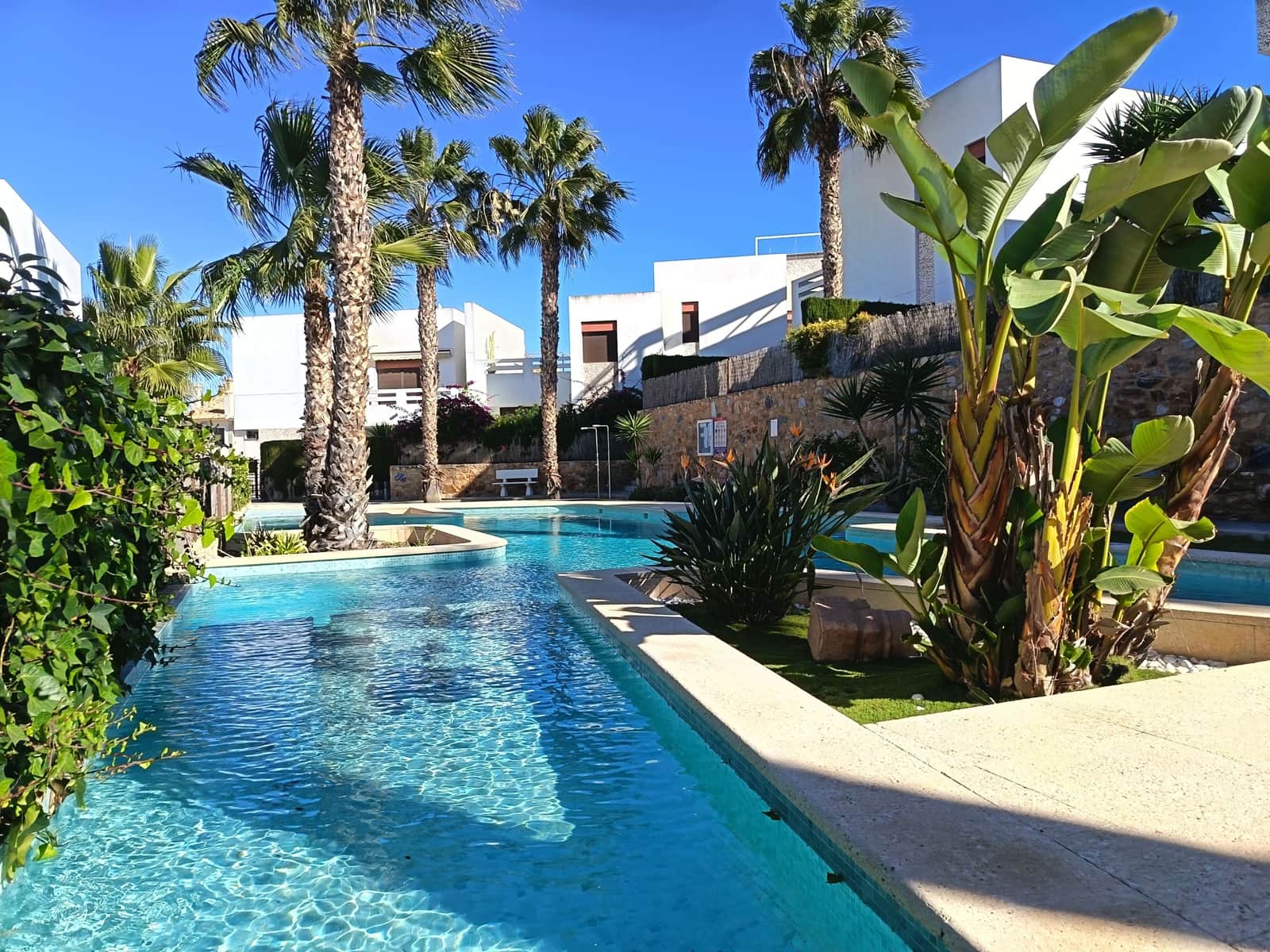 2 bedroom Apartment for sale in Algorfa with pool garage - € 245,000 (Ref: 9428140)