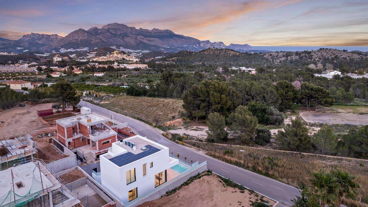 3 Zimmer Villa zu verkaufen in Polop mit Pool Garage - 860.000 € (Ref: 9431759)