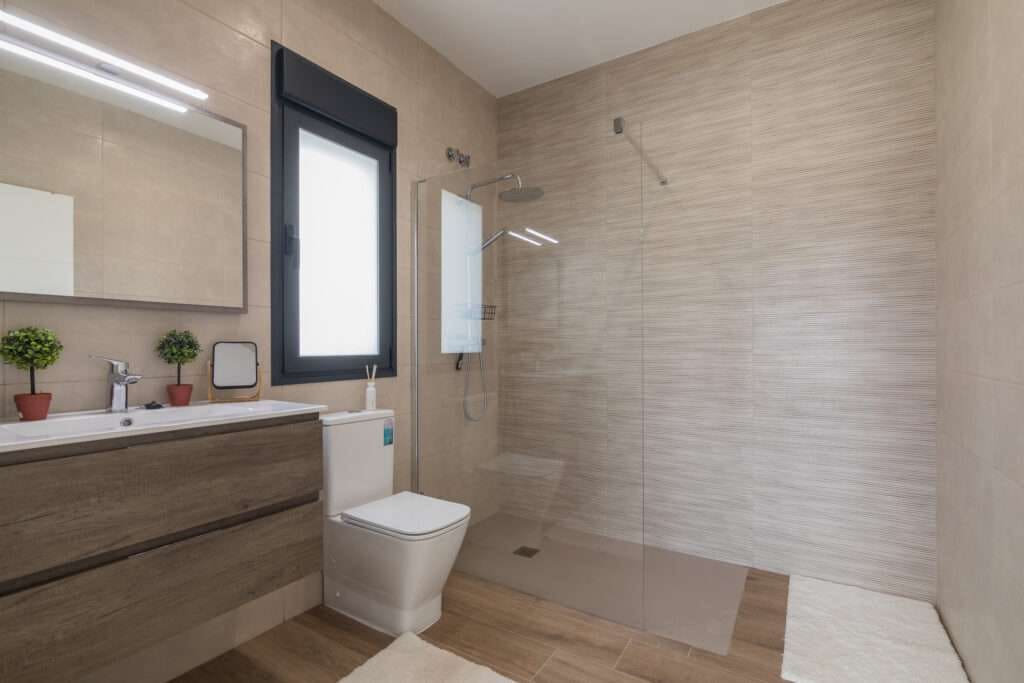 3 bedroom Villa for sale in Pinoso with pool garage - € 327,000 (Ref: 9438546)