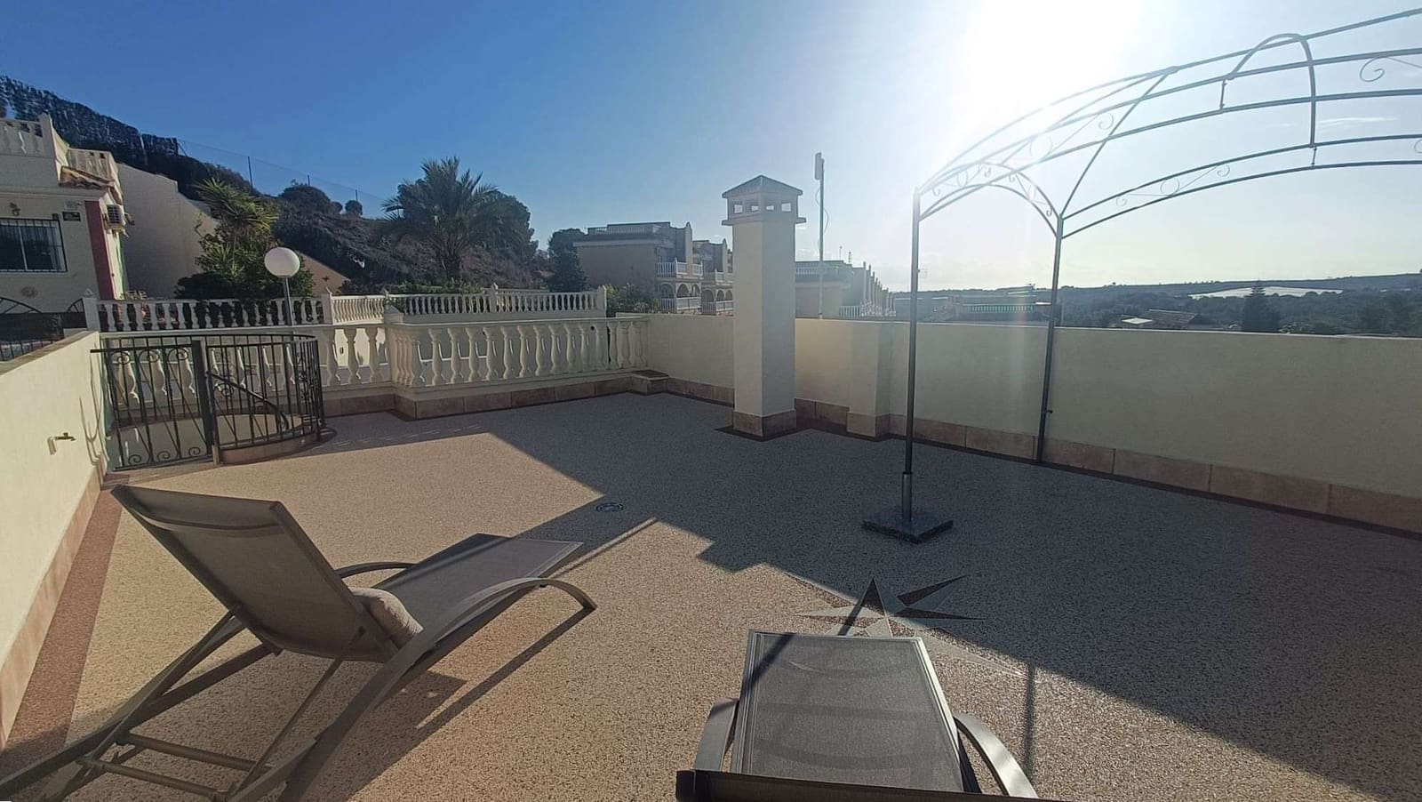 2 makuuhuone Bungalow myytävänä paikassa Algorfa mukana uima-altaan - 142 500 € (Ref: 9471262)