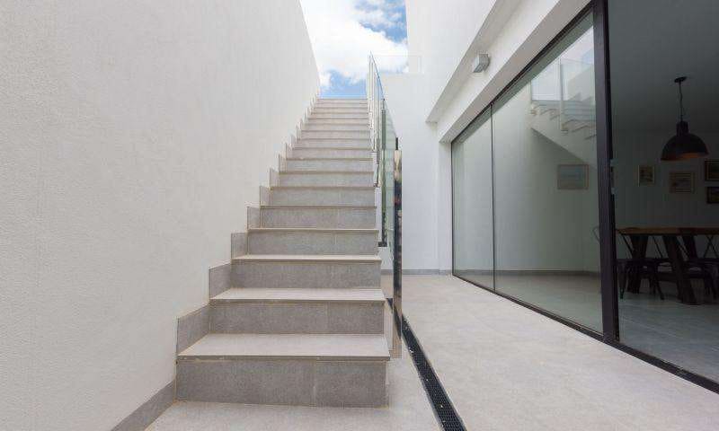 3 bedroom Villa for sale in Finestrat with pool - € 875,000 (Ref: 9471642)