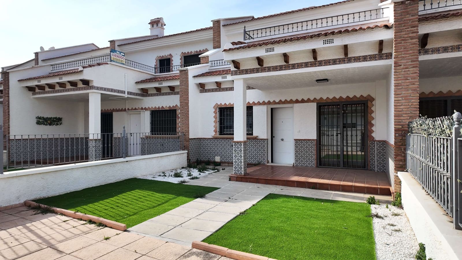 3 slaapkamer Huis te koop in San Miguel de Salinas met zwembad garage - € 229.000 (Ref: 9516327)