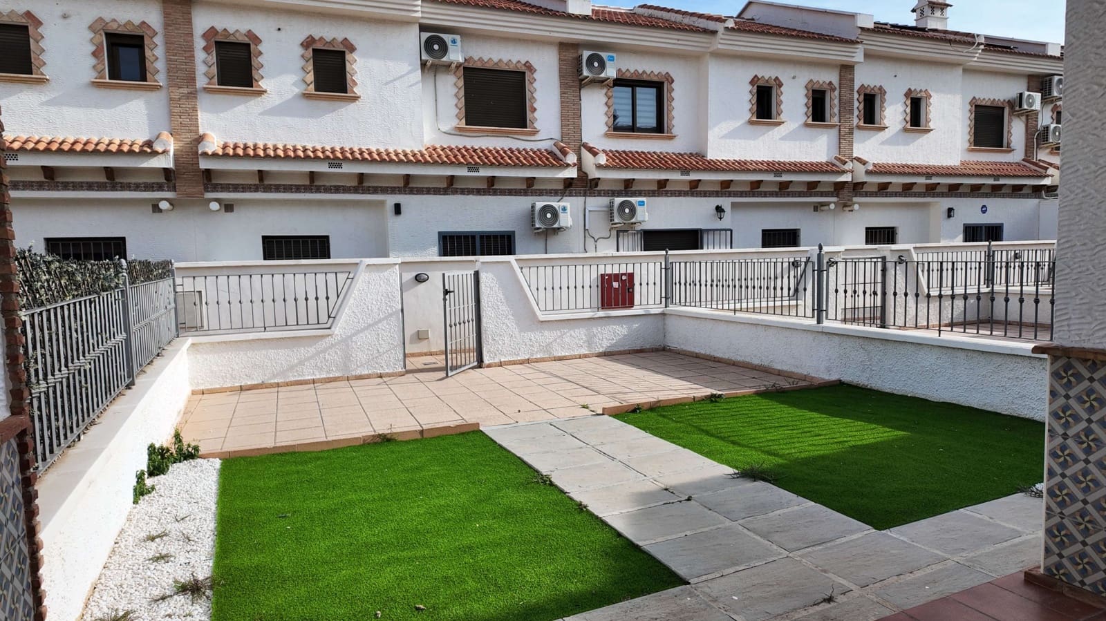 3 slaapkamer Huis te koop in San Miguel de Salinas met zwembad garage - € 229.000 (Ref: 9516327)