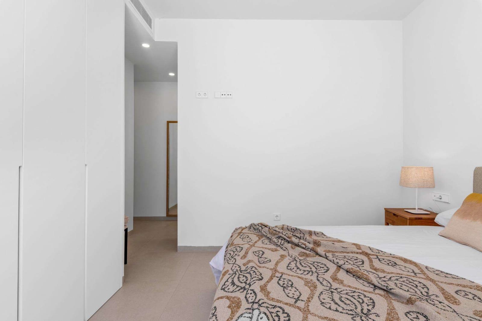 3 soveværelse Villa til salg i Los Alcazares med swimmingpool garage - € 689.900 (Ref: 9523252)