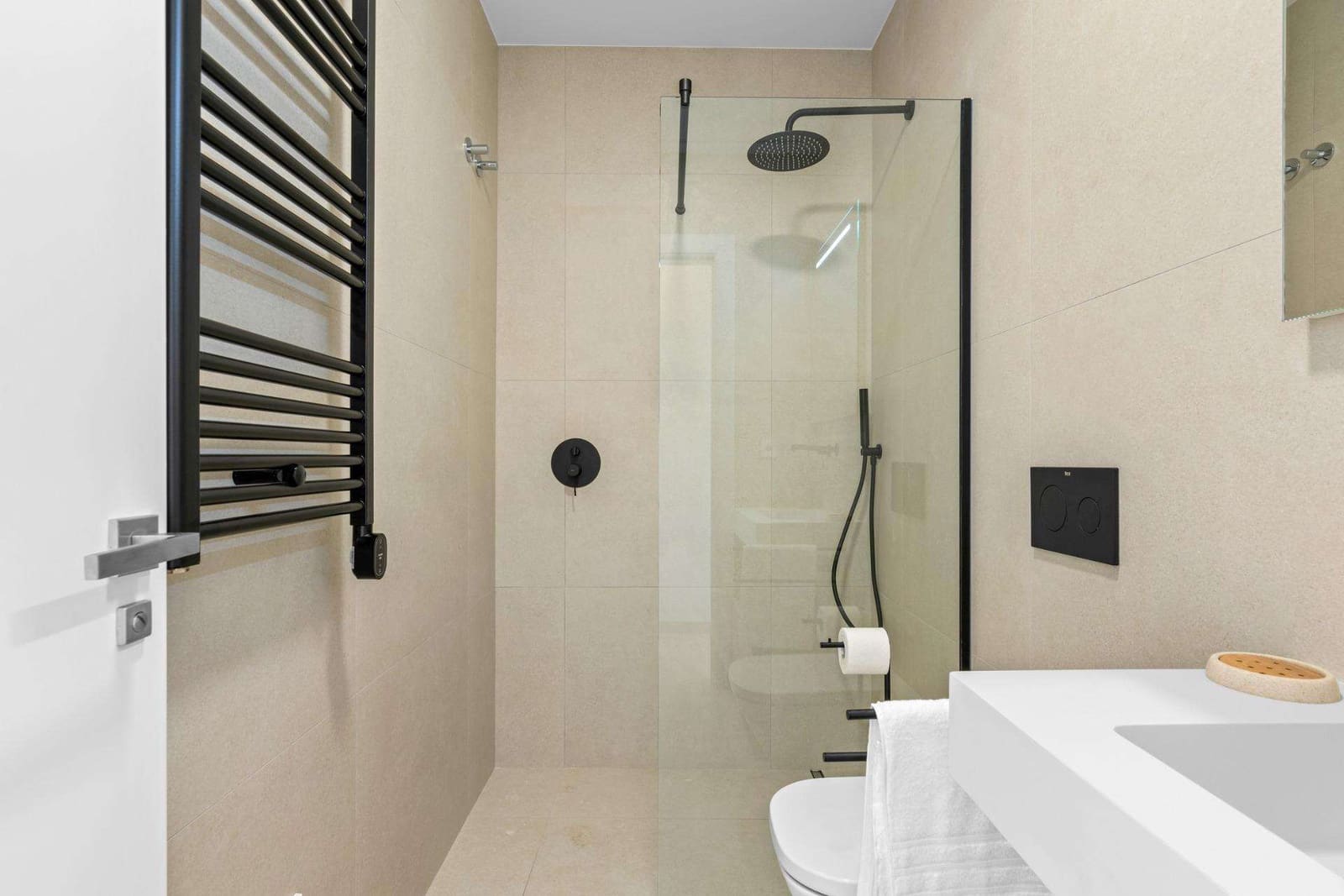 3 soveværelse Villa til salg i Los Alcazares med swimmingpool garage - € 689.900 (Ref: 9523252)