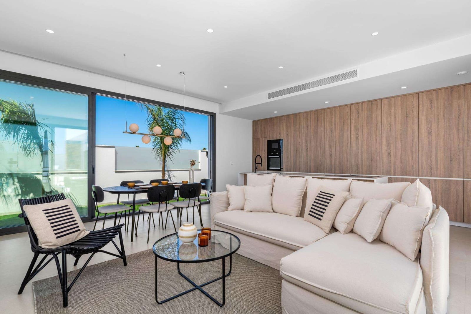 3 soveværelse Villa til salg i Los Alcazares med swimmingpool garage - € 689.900 (Ref: 9523252)