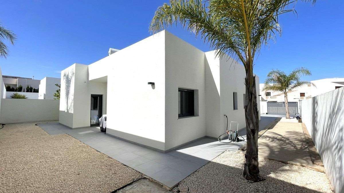 3 quarto Moradia para venda em Rafal com piscina garagem - 415 000 € (Ref: 9539529)
