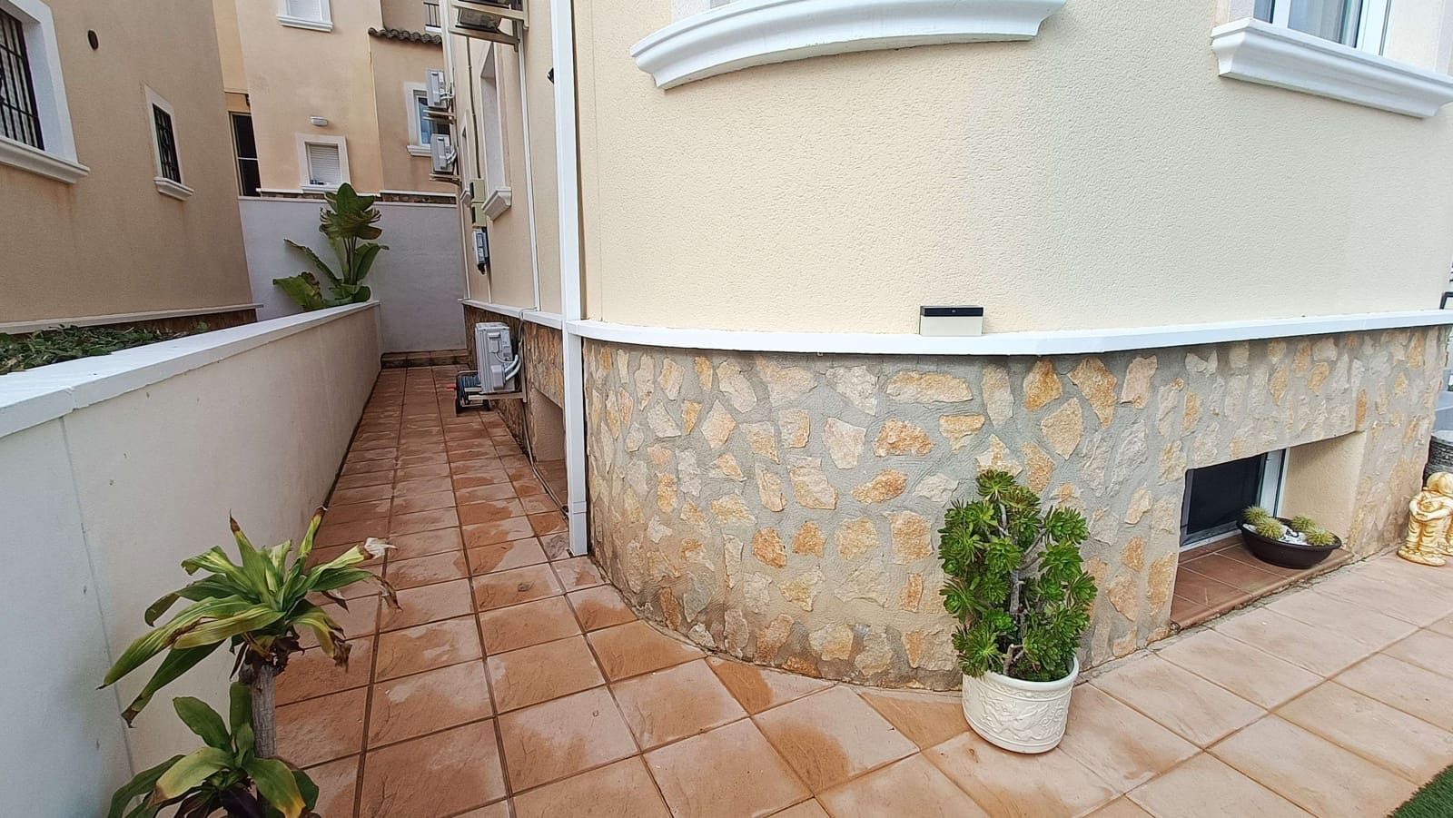 4 quarto Moradia para venda em San Miguel de Salinas com piscina garagem - 300 000 € (Ref: 9559457)