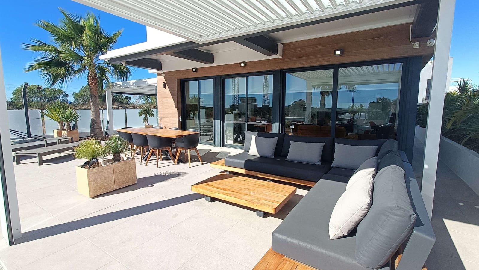 3 bedroom Villa for sale in Algorfa with pool garage - € 729,000 (Ref: 9618593)