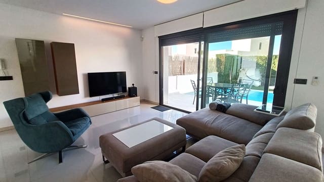 2 soveværelse Villa til salg i Algorfa med swimmingpool - € 359.500 (Ref: 9652338)