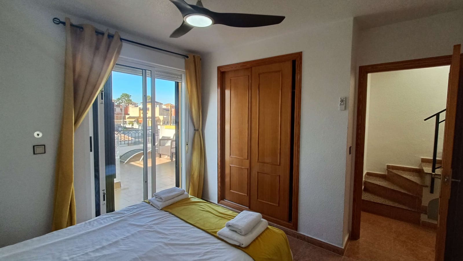 3 slaapkamer Rijtjeshuis te koop in Los Altos met zwembad garage - € 214.995 (Ref: 9656952)