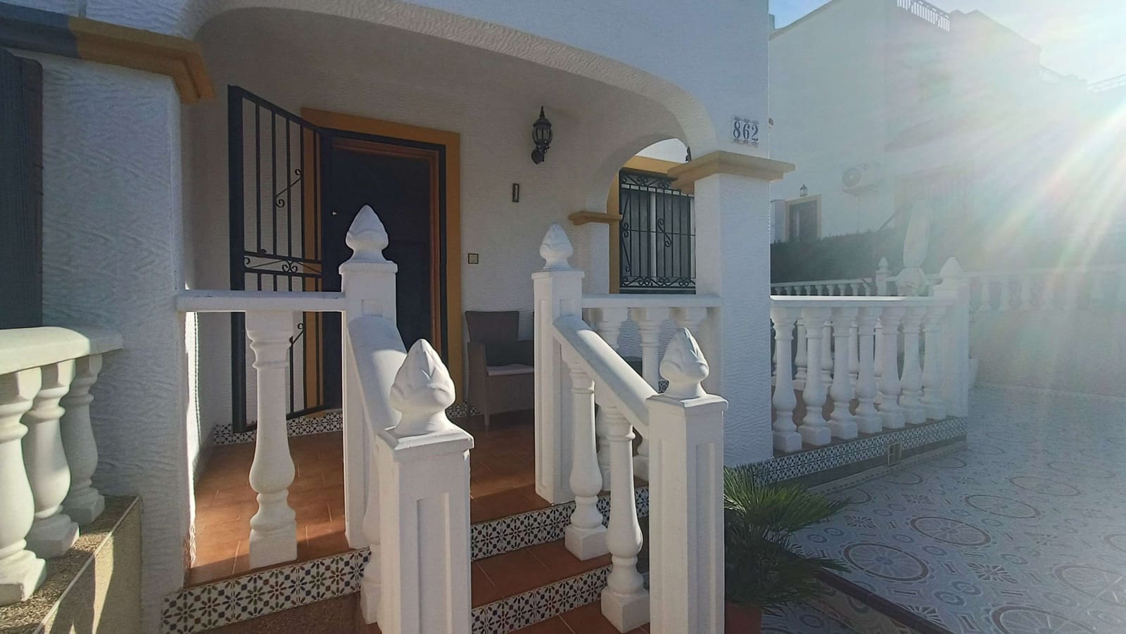 3 slaapkamer Rijtjeshuis te koop in Los Altos met zwembad garage - € 214.995 (Ref: 9656952)