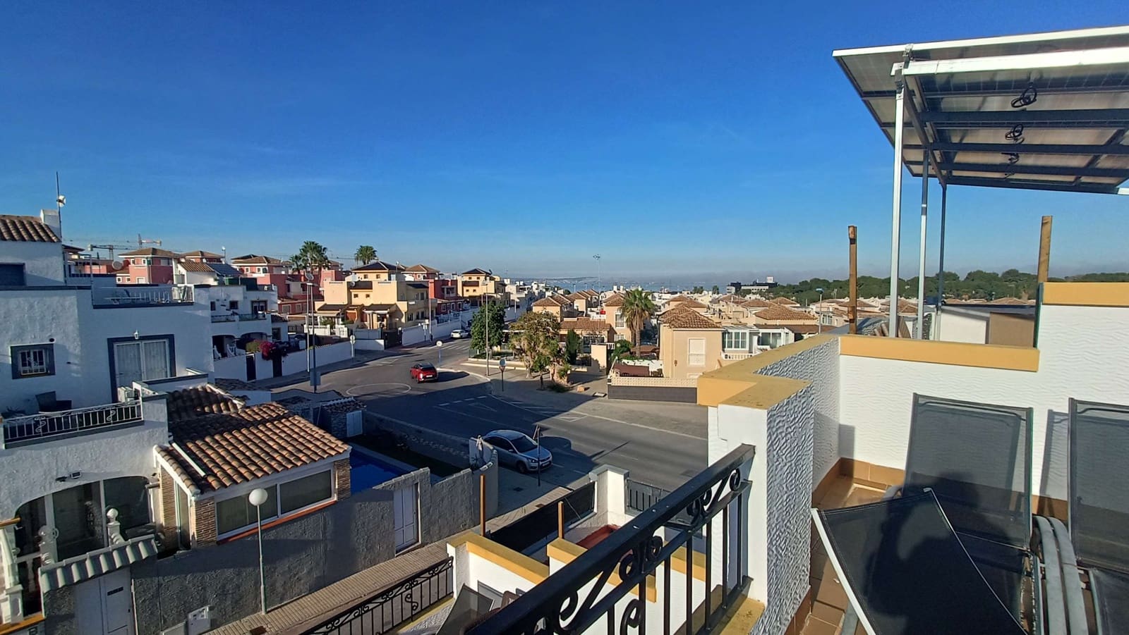 3 slaapkamer Rijtjeshuis te koop in Los Altos met zwembad garage - € 214.995 (Ref: 9656952)