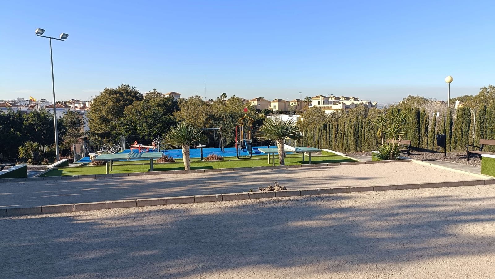 3 slaapkamer Rijtjeshuis te koop in Los Altos met zwembad garage - € 214.995 (Ref: 9656952)