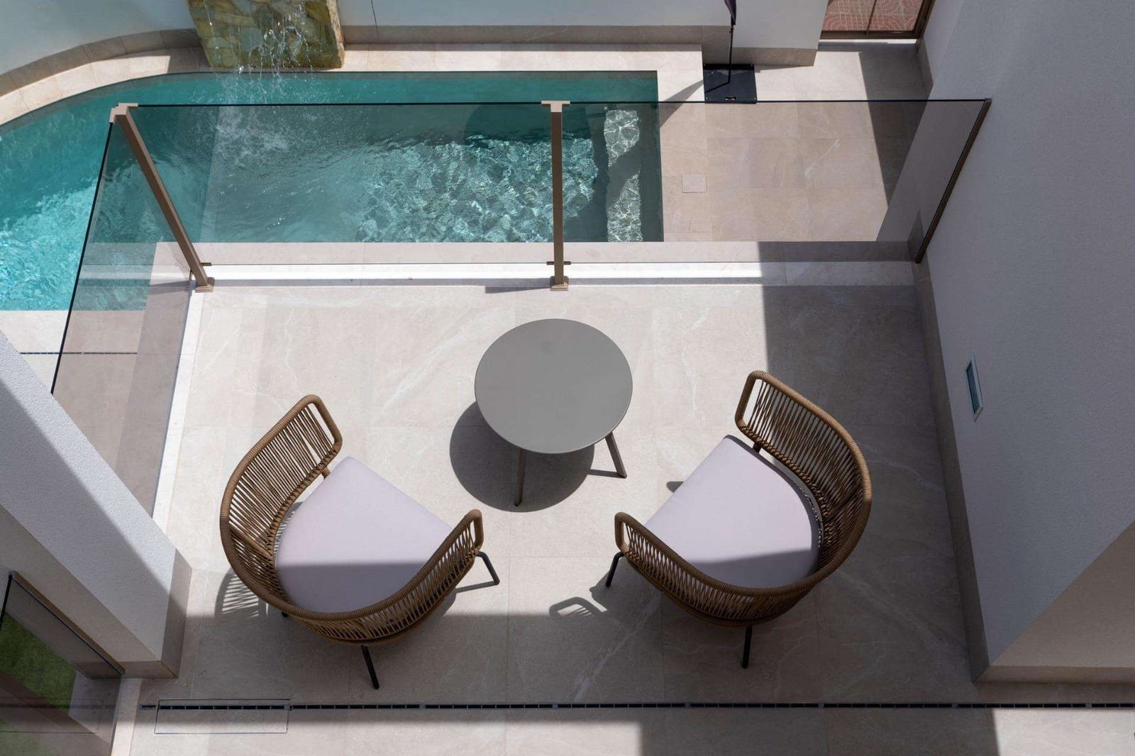 3 soveværelse Semi-Rækkehus til salg i Los Alcazares med swimmingpool garage - € 439.000 (Ref: 9667008)