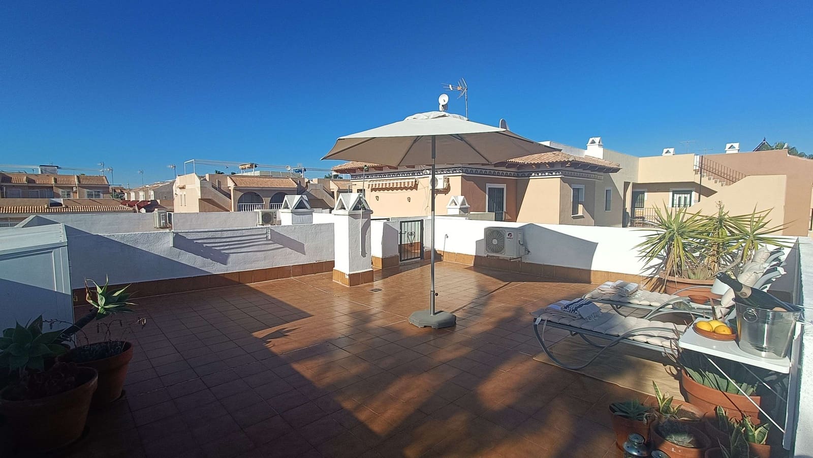 2 sypialnia Apartament na sprzedaż w Los Alcazares z basenem - 229 950 € (Ref: 9674732)