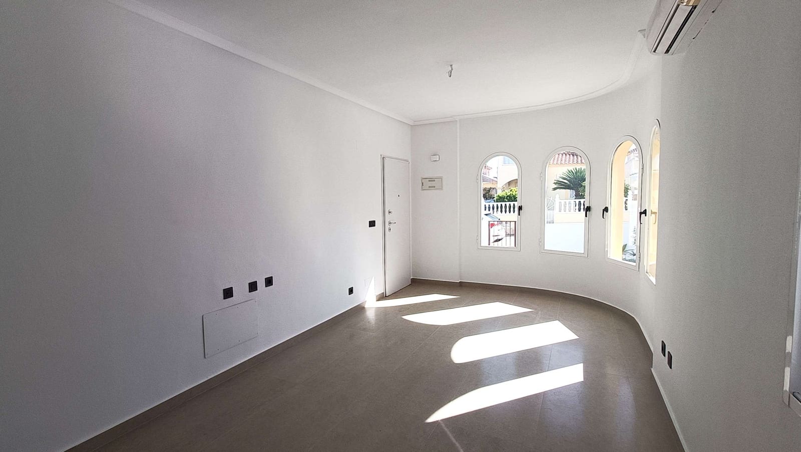 2 sypialnia Willa na sprzedaż w Lo Crispin z basenem - 242 900 € (Ref: 9707931)