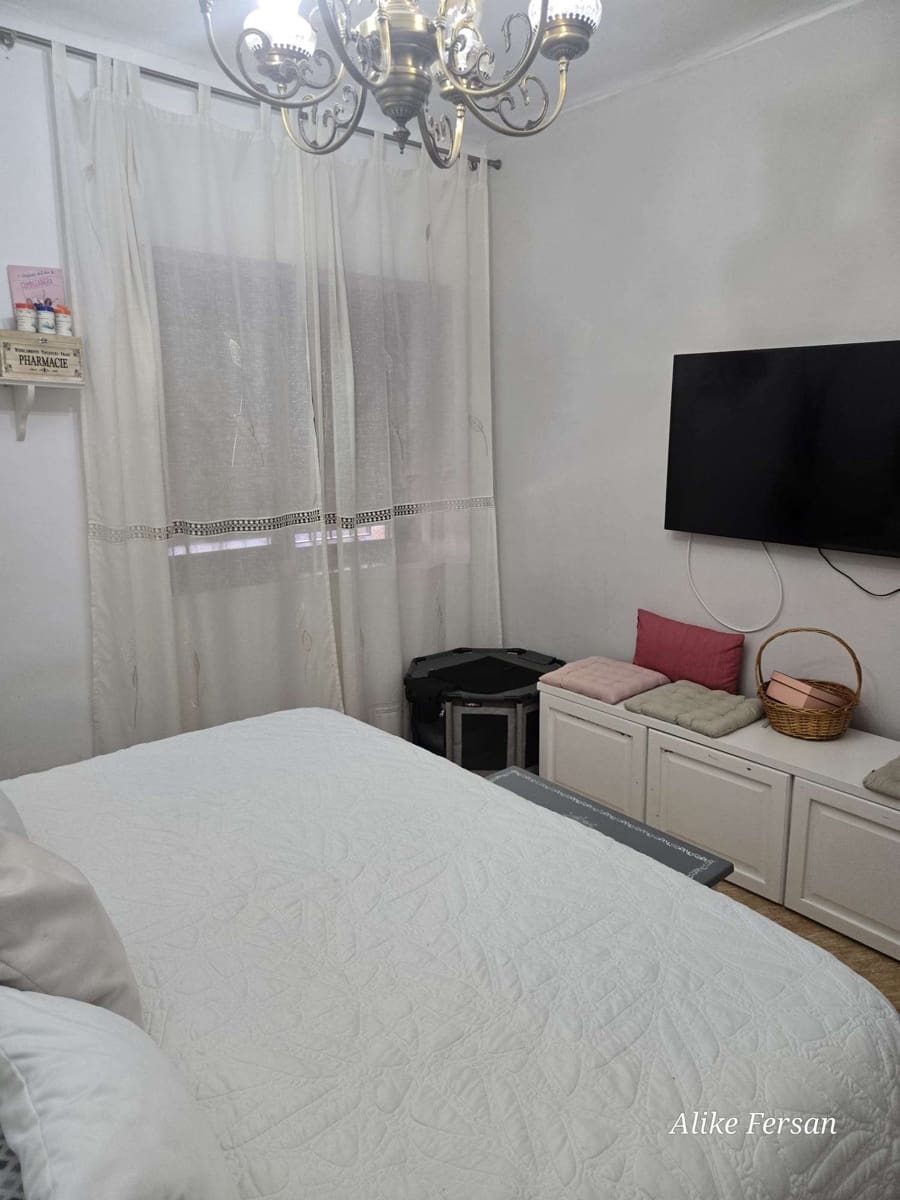 6 Zimmer Villa zu verkaufen in Alicante / Alacant Stadt - 250.000 € (Ref: 9714057)