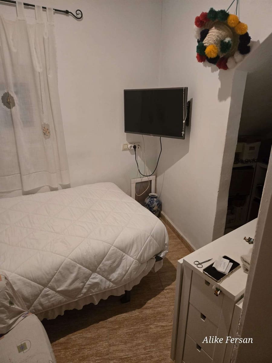 6 Zimmer Villa zu verkaufen in Alicante / Alacant Stadt - 250.000 € (Ref: 9714057)