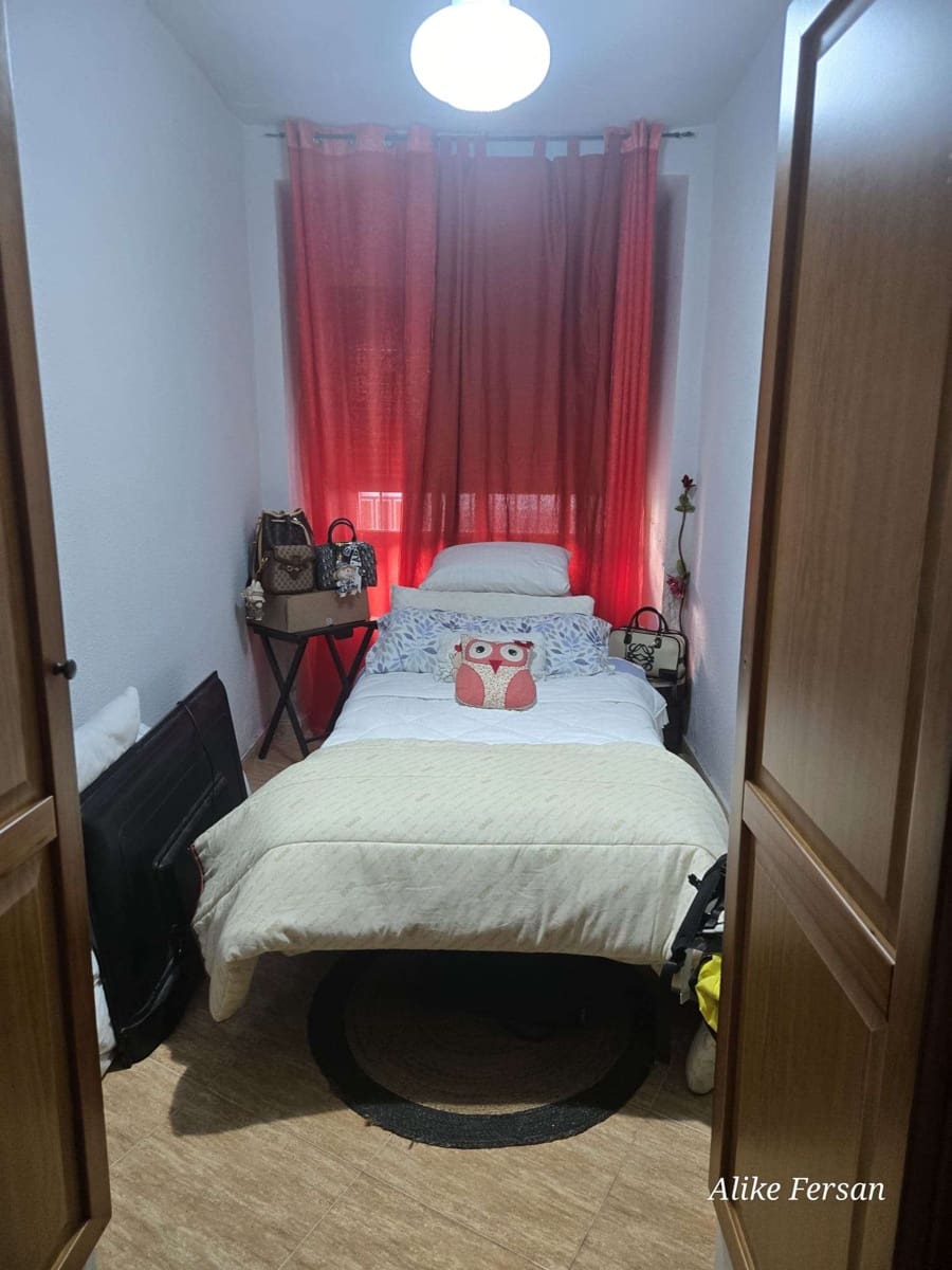 6 Zimmer Villa zu verkaufen in Alicante / Alacant Stadt - 250.000 € (Ref: 9714057)