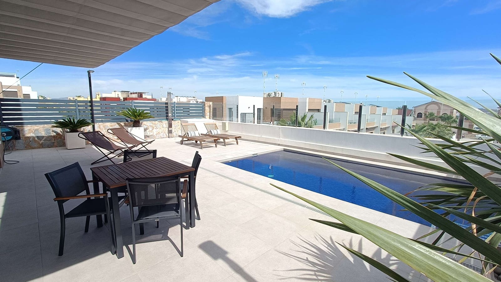 3 soverom Villa til salgs i Algorfa med svømmebasseng garasje - € 579 000 (Ref: 9730900)