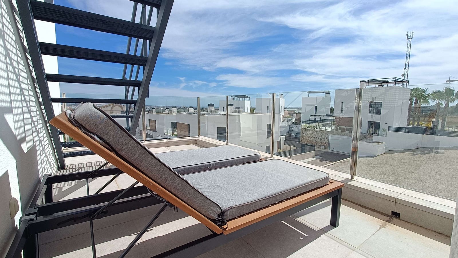 3 soverom Villa til salgs i Algorfa med svømmebasseng garasje - € 579 000 (Ref: 9730900)