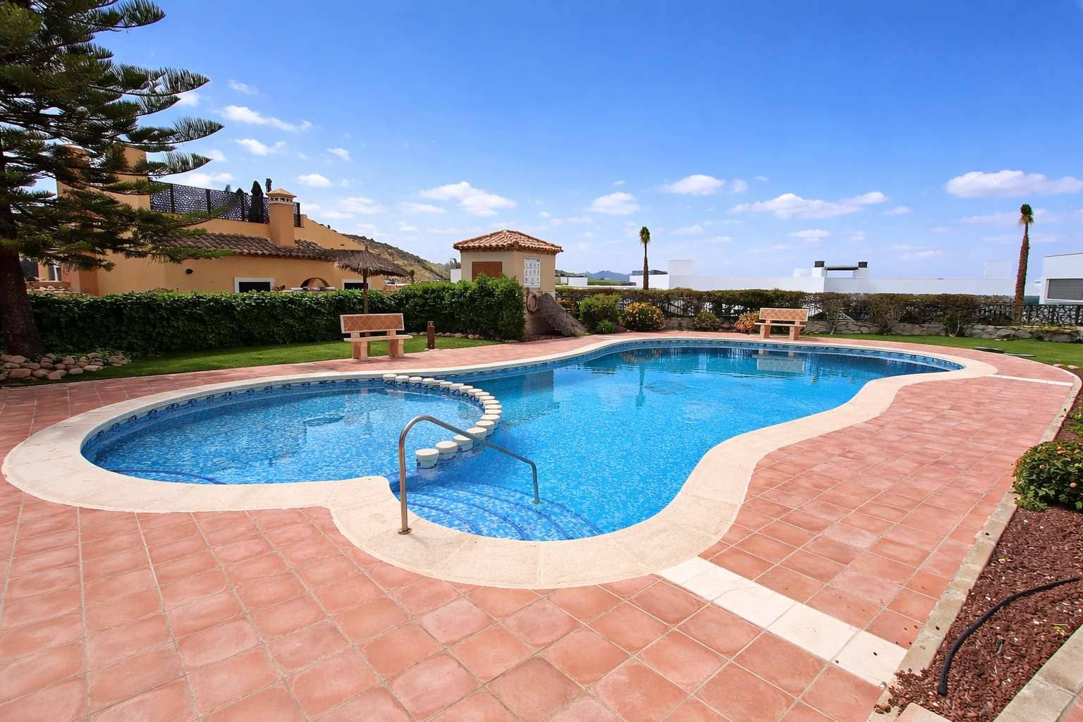 2 makuuhuone Huoneisto myytävänä paikassa Algorfa mukana uima-altaan 
autotalli - 190 000 € (Ref: 9776877)