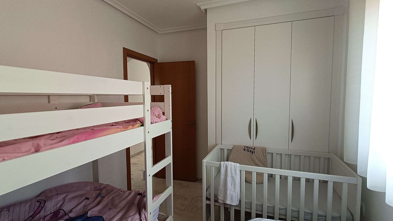 2 makuuhuone Huoneisto myytävänä paikassa Algorfa mukana uima-altaan 
autotalli - 190 000 € (Ref: 9776877)