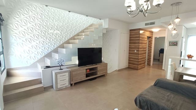 3 soverom Hus til salgs i Villamartin, Orihuela med svømmebasseng garasje - € 375 000 (Ref: 9777241)