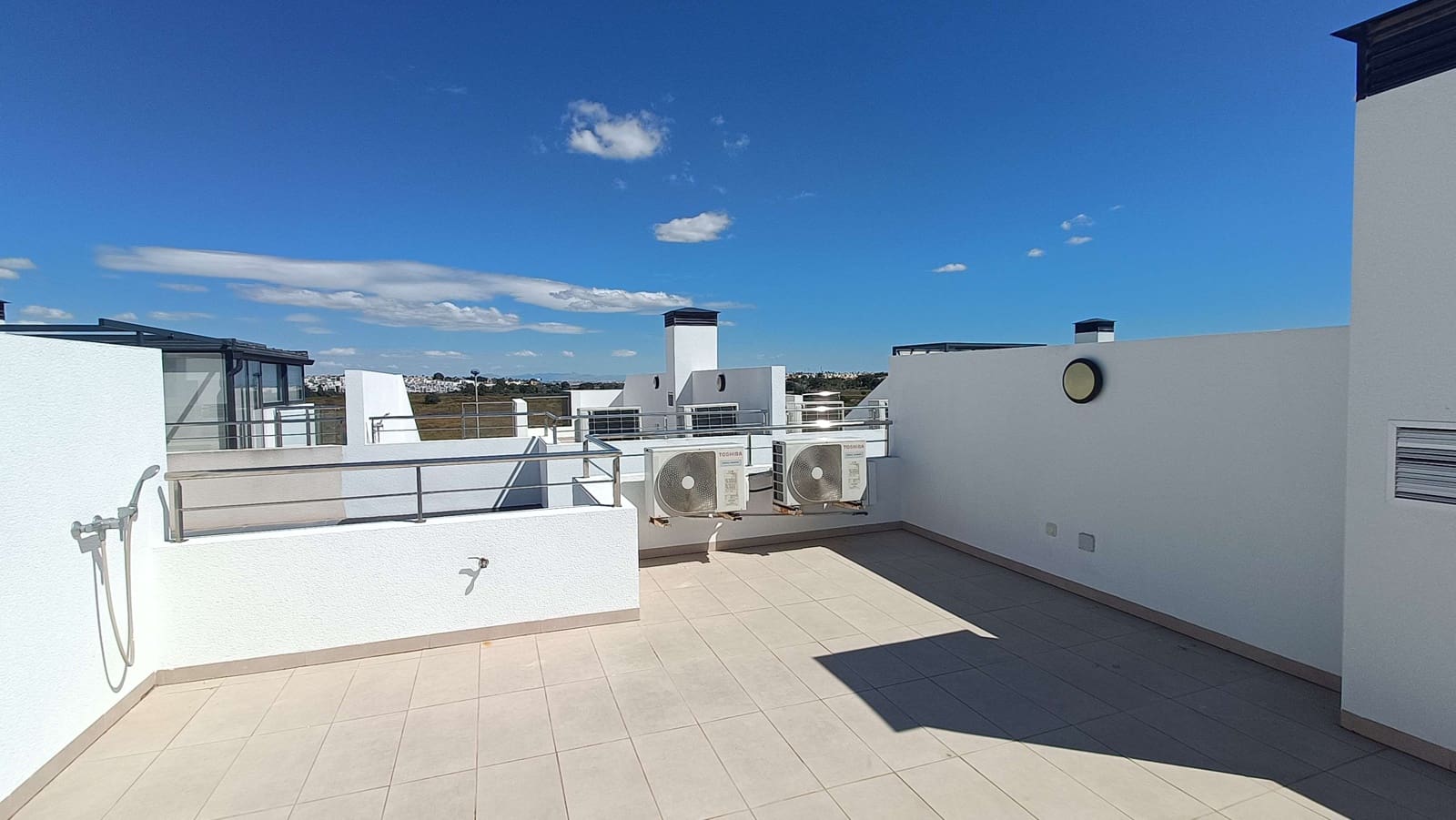 3 soverom Hus til salgs i Villamartin med svømmebasseng garasje - € 375 000 (Ref: 9777241)