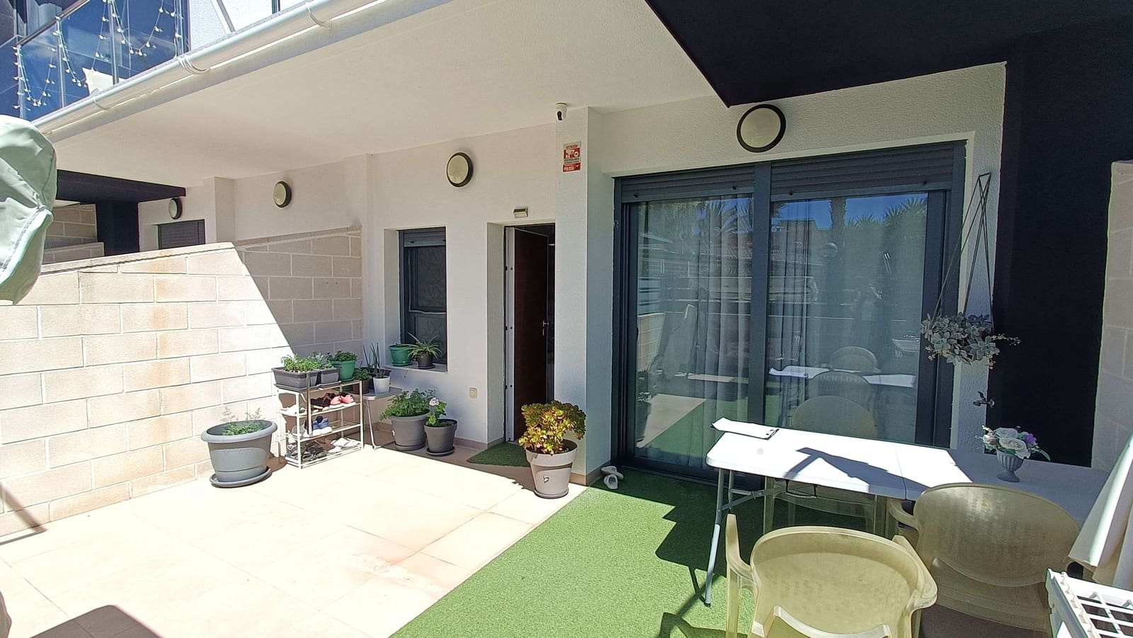 3 soverom Hus til salgs i Villamartin med svømmebasseng garasje - € 375 000 (Ref: 9777241)