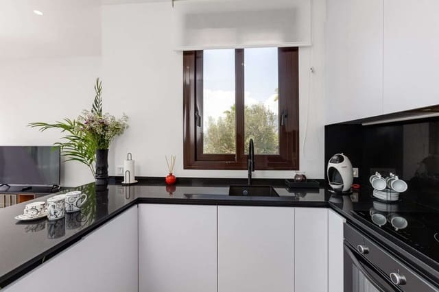 3 soverom Villa til salgs i Finestrat Pueblo, Finestrat med svømmebasseng garasje - € 695 000 (Ref: 9795689)