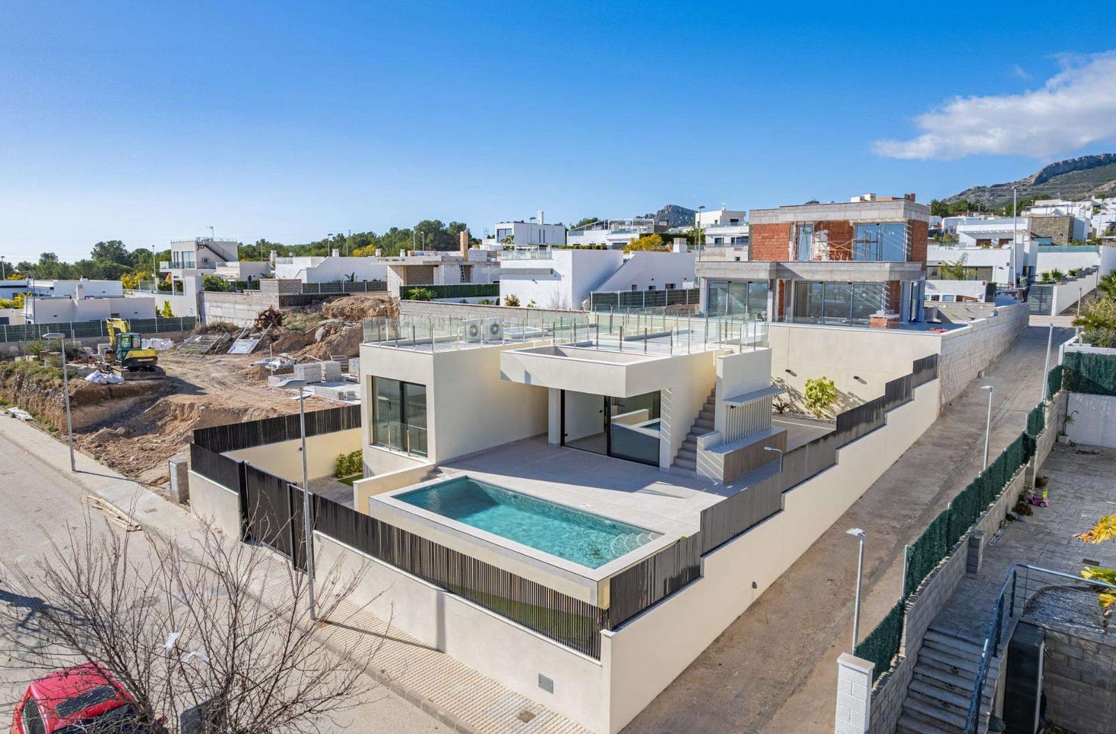 4 Zimmer Villa zu verkaufen in Polop mit Pool Garage - 970.000 € (Ref: 9806951)