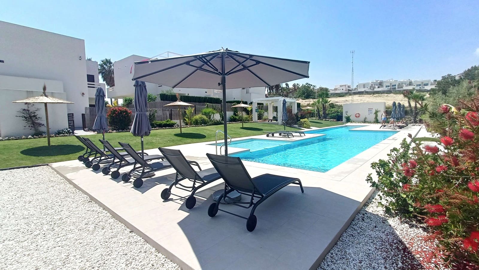 Apartamento de 2 habitaciones en Algorfa en venta con piscina garaje - 267.500 € (Ref: 9816238)