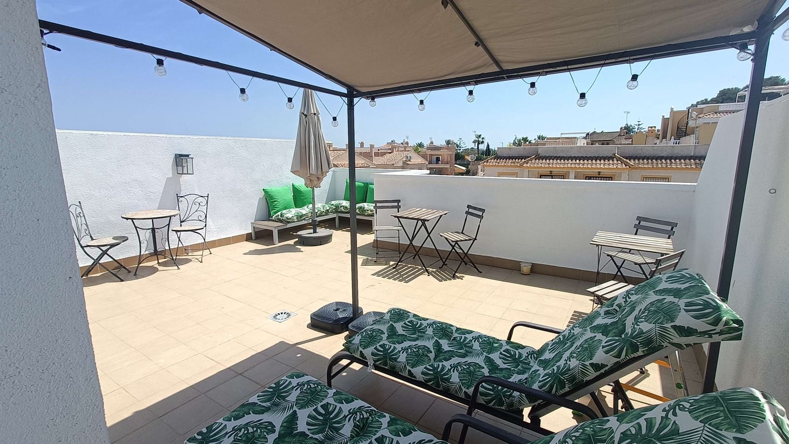 Apartamento de 2 habitaciones en Algorfa en venta con piscina garaje - 139.995 € (Ref: 9816367)