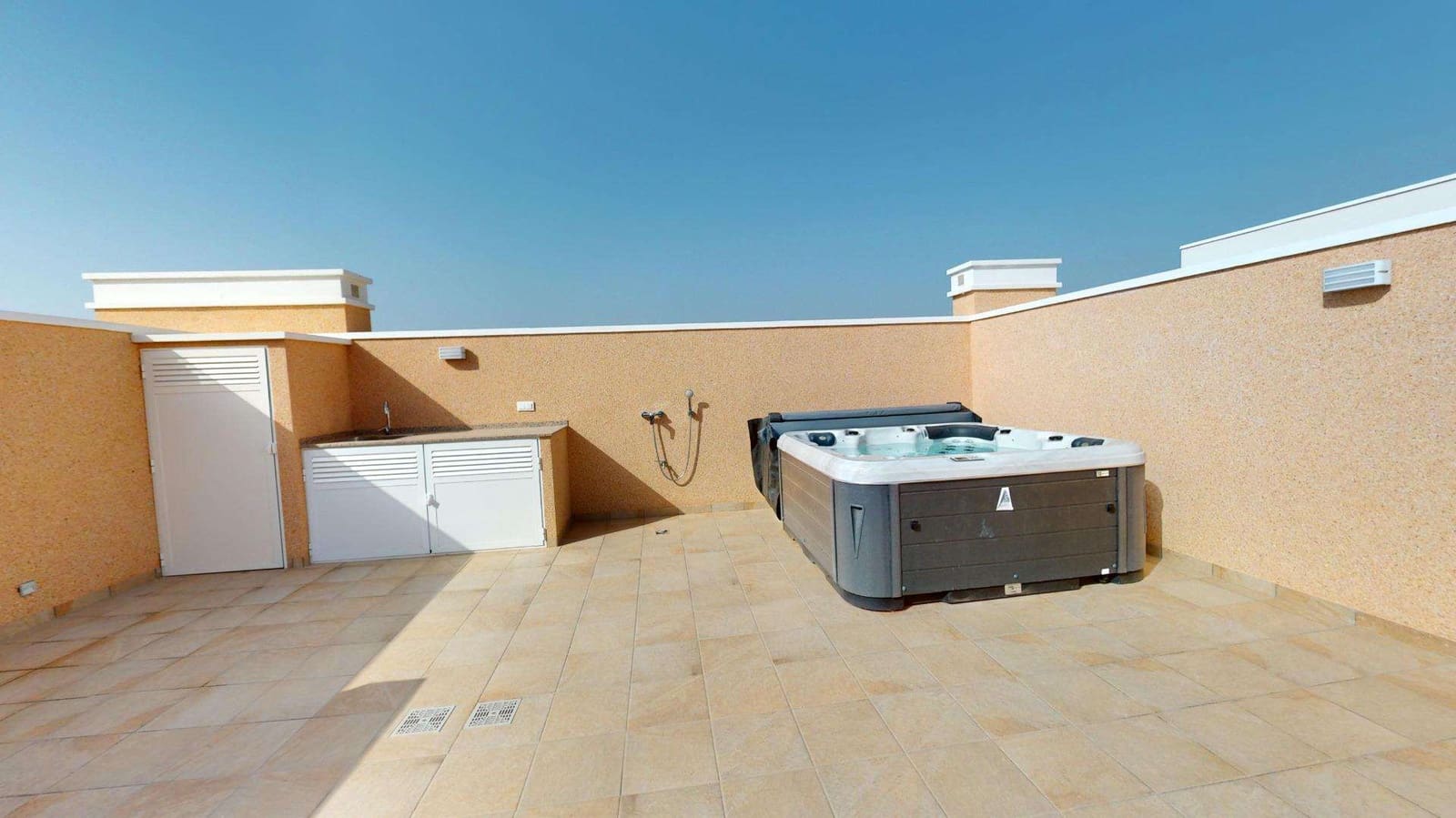 3 quarto Apartamento para venda em Guardamar del Segura com piscina - 344 900 € (Ref: 9832863)