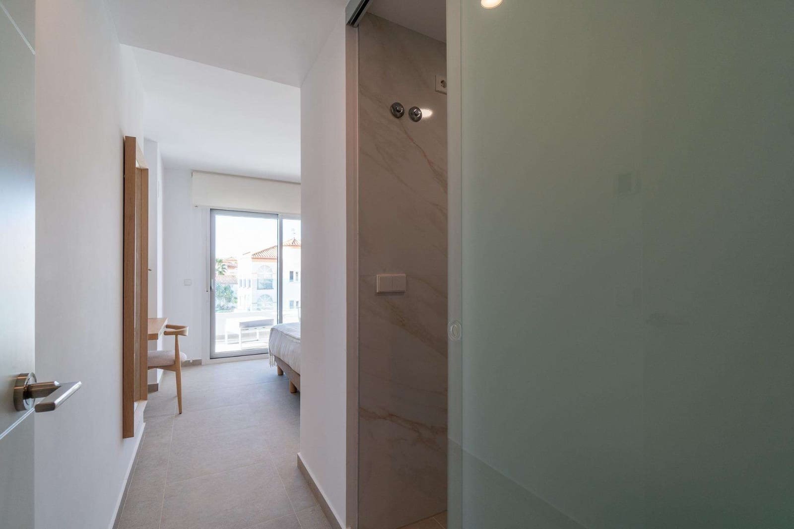 Apartamento de 4 habitaciones en Playa Flamenca en venta con piscina garaje - 499.000 € (Ref: 9862204)